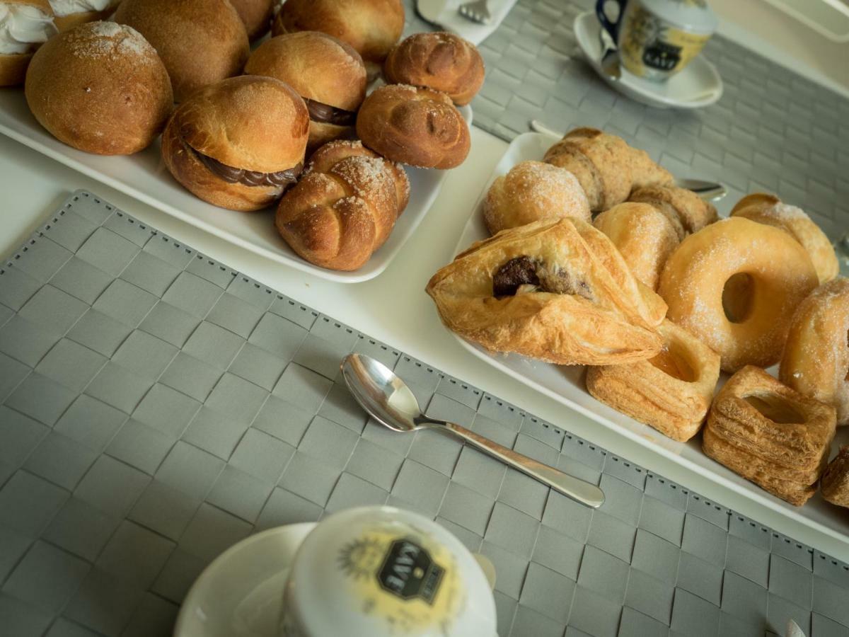Ajde Rooms & Breakfast トラーニ エクステリア 写真